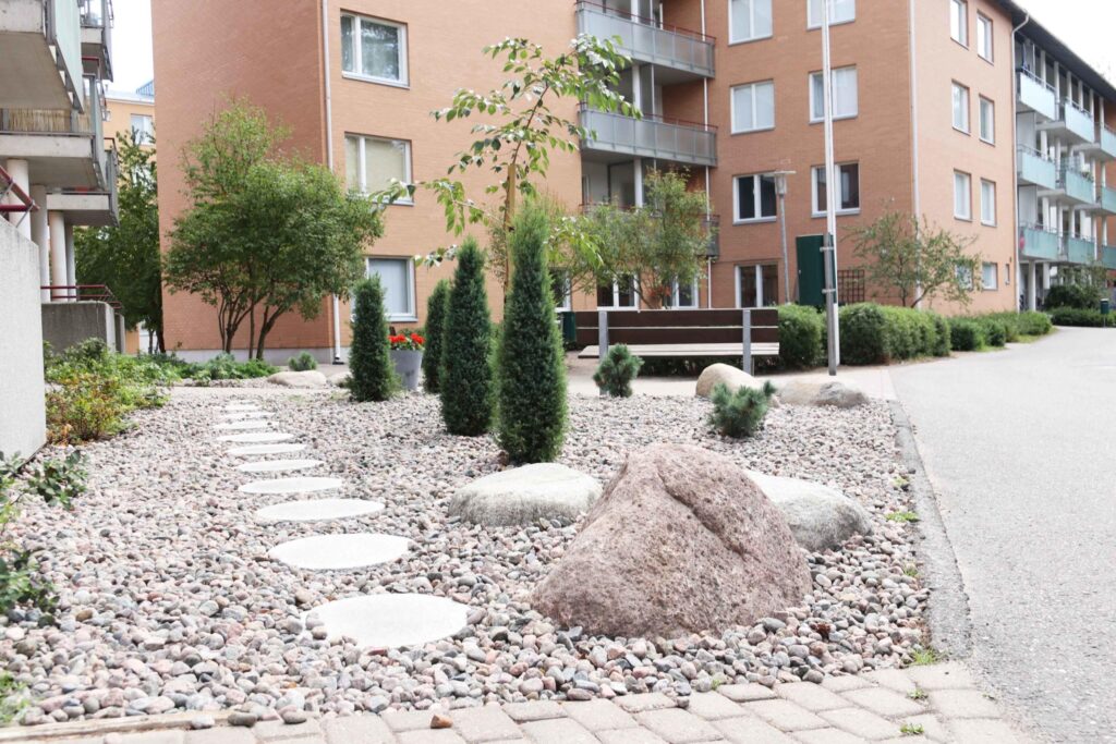 Piharemontti taloyhtiölle Helsingissä | Viherviisikko Oy